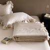 Conjunto de Verão de Colcha Refrescante de Tencel Bordado, Conjunto de Quatro Peças com Bordas Plissadas Francesas, Lavável, Sedoso e Fresco, Adequado para Ambientes com Ar Condicionado