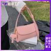 2023 novo popular bolsa feminina saco mensageiro cor sólida simples nicho superfície macia moda casual all-match internet celebridade bolsa pequena