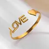 Pulsera anillo de acero inoxidable con forma de concha de mar estilo retro transfronterizo anillo apilado de joyería de nicho en forma de C venta al por mayor
