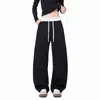 Calças masculinas de corte inclinado estilo americano com pernas curvas, oferecendo um visual descontraído e casual, adequadas para esportes e uso diário, com design de perna reta solta e estilo de calça comprida casual versátil