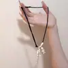 Collar Largo con Colgante de Pez Pequeño Estilo Minimalista Ins para Mujer, Moderno y Elegante, Adecuado para el Trabajo Diario, Cadena Única para Suéter de Otoño e Invierno