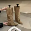Botas largas de ante de punta para mujer, estilo coreano, con plataforma para aumentar altura, nuevo modelo otoño e invierno 2026, botas ajustadas versátiles y adelgazantes, botas de moda sin cordones
