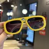 Óculos de Sol Estilosos em Formato de Boneca com Armação Quadrada, Novo Modelo Infantil, Óculos de Sol Transfronteiriços, Design Casual de Animal Marinho para Crianças