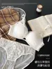 Conjunto de Lingerie Sexy de Renda Francesa para Mulheres com Pouco Busto Push-up Faz o Busto Parecer Maior Suporte Lateral Anti-Queda Sutiã e Calcinha Sem Aro