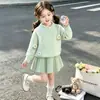 Conjunto de suéter para niña con cuatro flores, cárdigan de punto y falda, nuevos estilos de otoño e invierno para bebés, versión coreana, elegante vestido de punto de princesa