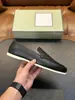 Mocasines de piel brillante para hombre, estilo slip-on transfronterizo TF, casual de negocios, disponibles en varios colores, diseño versátil