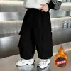 Ropa de Invierno para Niños Más Terciopelo Bolsillo Doble Solapa Pantalones Cargo Monopieza de Terciopelo Suelto Casual Pantalones Versátiles para Bebé Transfronterizo