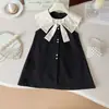 2026 Novo Estilo de Verão Estilo Coreano Vestido Preto Sem Mangas com Gola Xale para Meninas Vestido Elegante de Princesa para Meninas