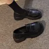 Populares zapatos de cuero para mujer estilo británico con suela gruesa, nuevos mocasines slip-on de otoño 2026 para combinar con faldas
