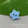 En Stock Botones de Estrella de Cinco Puntas de Dos Ojales Pintados en Spray de Colores Botones de Estrella de Dibujos Animados Botones Decorativos para Camisa y Chaqueta