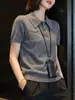 Camiseta de Punto Gris con Cuello Polo de Manga Corta Estilo Old Money para Mujer, Moda de Verano, Rejuvenecedora, Corte Entallado, Favorecedora, Top de Hombro Normal