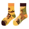 Calcetines originales de moda infantil AB color asimétrico dibujos animados longitud media otoño e invierno caramelos lindos calcetines de algodón para niños y niñas