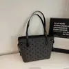 Bolsa Casual de Moda Simples Retrô Grande Capacidade 2025 Novo Estilo de Inverno Bolsa Tote Texturizada Bolsa de Ombro Feminina