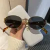 Gafas de Sol Metálicas con Montura Ovalada Estilo Nuevo para Mujer, Gafas de Sol de Moda de Alta Gama con Protección Solar, Adelgazantes, Gafas Polarizadas de Lujo Ligero de Moda