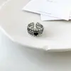 Anillo de Corazón Hueco para Mujer Estilo Ins Literario Retro Coreano Dongdaemun Forma de Corazón Negro Anillo para Dedo Índice Anillo Abierto Multicapa