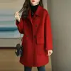 Spot Outono e Inverno Nova Lã Engrossada Casaco de Comprimento Médio Lã Redução da Idade Estilo Coreano Quente Solto Casaco Pequeno