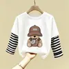 Camiseta infantil, novo modelo primavera e outono, camiseta básica de manga longa 100% algodão para meninos, roupas de bebê e criança 2026, top estiloso de desenho animado