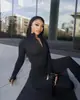Desarrollado por Anno) Conjunto de tres piezas de ropa para mujer europea y americana 2026: top casual de manga con cremallera y cuello alto, pantalones largos casuales y diadema de moda