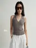 Top de rebaja con diseño de cuello halter cruzado para mujer, de punto acanalado, ajustado, sin mangas, cuello en V