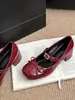 Sapatos Lolita de Couro com Laço para Estudante JK Feminino, Sapatos Mary Jane de Tira Única com Salto Grosso na Cor Vinho