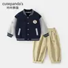 Conjunto Panda Kaka para Meninos Roupas de Outono para Meninas Roupas de Início de Primavera para Bebês Conjunto Casual de Duas Peças para Crianças Roupas Modernas para Bebês e Crianças