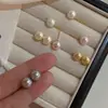 Pendientes de botón de perla de alta gama de lujo con aguja de plata S925 para mujer, Pendientes modernos simples y elegantes, Accesorios para orejas de diseño nicho al por mayor