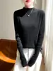Camisa básica listrada de gola alta meia, uma peça premium ready-to-wear, macia e amiga da pele, com listras verticais que criam um efeito emagrecedor, versátil para o uso diário no outono e inverno, top confortável