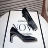 Nuevos Zapatos Cuadrados de Estilo Francés para Mujer Otoño 2025 Elegantes de Moda Tacón Cuadrado Grueso Zapatos de Moda Versátiles Aumentadores de Altura Suela Suave Modernos