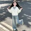 Elegante Top de Manga Larga Falso de Dos Piezas Jeans de Moda Tendencia Estrella de Cinco Puntas Conjunto Delgado de Dos Piezas para Niñas Primavera y Otoño