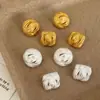 Acessórios de Luxo Acessível Europeus e Americanos Elegantes, Modernos e de Alta Qualidade Versáteis Brincos Foscos Nicho Elegantes Estilosos Brincos para o Dia a Dia para Mulheres