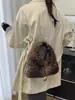 Bolso de Felpa de Gran Capacidad para Invierno para Mujer 2026 Nuevo Bolso Peludo de Moda con un Toque de Lujo Bolso Cruzado Versátil con Cadena