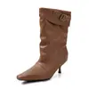 Botines de piel de oveja con punta fina para mujer, tacones de aguja, modernos y versátiles, nuevo estilo 2026 con hebilla de cinturón, diseño plisado retro