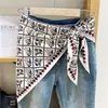 Bufanda Triángulo Flor de Anacardo Coreana Cortina de Trasero Accesorios en Capas para Mujer Cinturón de Jeans Cintura Bufanda de Seda Camisa a Juego para Viaje