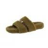 Pantuflas de felpa para mujer, tipo slip-on, para usar en exteriores, adecuadas para combinar con faldas, pantuflas de algodón con hebilla metálica, nuevo modelo Otoño/Invierno 2026