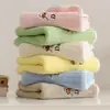 Toalla Facial Infantil de Coral Absorbente Suave Sin Pelusa para Limpiar la Cara Guardería Toalla de Mano para Bebé Toalla de Baño para Niños
