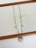 Colar Choker com Pingente de Morango Rosa Fresco da Moda com Design Único e Contas 2026 Novo Estilo Acessório de Pescoço para Mulheres