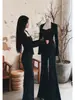 Camiseta de manga larga cuadrada negra estilo francés, puro deseo, para mujer, nueva colección de otoño, de alta gama, elegante, deslumbrante, top versátil para chicas a la moda