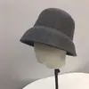 Novo Chapéu Fedora de Feltro de Lã Retrô Francês Chapéu de Pescador Estilo Hepburn Casual Longo na Frente Curto Atrás para Mulheres Outono Inverno