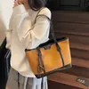 Bolsa de Trabalho Commuter Retro em Camurça Feminina Grande Capacidade 2025 Nova Versátil de Alta Qualidade Bolsa Tote Casual