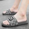 Pantuflas para Hombre 2025 Nuevo Verano Casual Playa Deportivas Exteriores Antideslizantes Suela Gruesa Celebridad de Internet Sandalias Súper Calientes