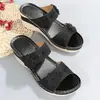 Comércio Exterior Transfronteiriço Tamanho Grande Verão 2026 Novo Retro Casual Floral Salto Alto Slip-On Sapatos Femininos Chinelos Plataforma