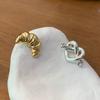Pendientes Croissant Irregulares con Sentido del Diseño Nudo de Amor Cereza Aguja de Plata 925 Personalidad Interesante Pendientes Versátiles