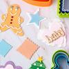 Herramientas para hornear Molde para galletas DIY Molde para prensar fondant Estrella de cinco puntas Hombre de jengibre Flor de ciruelo Árbol de Navidad Molde cortador de plástico Juego de 5 piezas