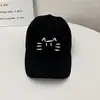 Boné de Baseball Bordado de Gatinho Fofo para Mulheres, Chapéu Versátil de Aba Larga para Estudantes para Primavera e Verão, Chapéu com Proteção Solar Emagrecedor