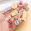 Accesorio de aleación con goteo de aceite, nota musical de guitarra, violín, piano, colgante para collares, llaveros y joyería DIY