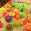 Top Pequeño de Encaje Frotado a Mano Plástico Girado a Mano Pequeño Top Tradicional Nostálgico Colorido Juguetes para Jardín de Infancia para Niños