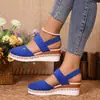 Sandalias de cuña de talla grande de comercio exterior 2026 verano nuevas sandalias de tira ancha de punta cerrada para mujer, zapatos versátiles para mujer, en stock en Temu