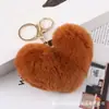 Hebilla de Corazón de Felpa Hebilla de Bola de Pelo de Corazón de Melocotón Colgante para Equipaje de Mujer Colgante de Coche Llavero de Bola de Pelo de Corazón Multicolor