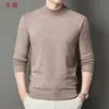 Suéter Masculino de Gola Alta Meia, Pulôver Quente de Tricô para Outono e Inverno, Camisa Básica de Cor Sólida, Novo Suéter de Manga Longa para Homens