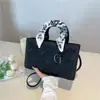 Bolso de Bufanda de Seda Lujo Ligero 2026 Principios de Primavera Cruzado Versátil Bordado Pesado Bolso Lady Dior Bolso de Mano Bolso Cuadrado Pequeño Bolso de Hombro Texturizado